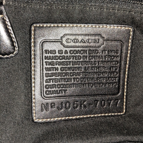 Coach signature east/west shoulder bag - Picture 2 of 2